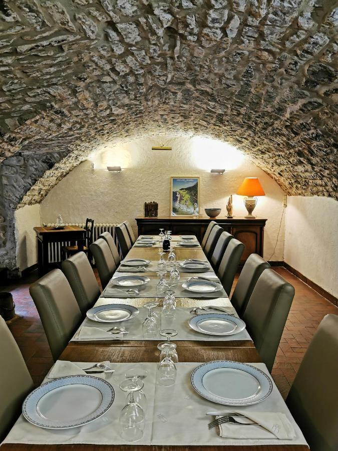 Bed and Breakfast Le Barry Du Grand Chemin Le Caylar Exterior foto