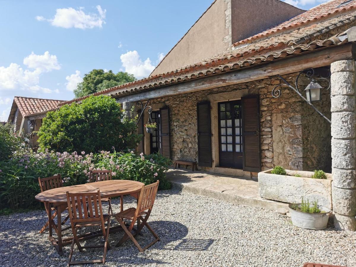 Bed and Breakfast Le Barry Du Grand Chemin Le Caylar Exterior foto