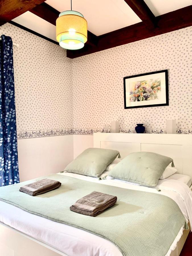 Bed and Breakfast Le Barry Du Grand Chemin Le Caylar Exterior foto