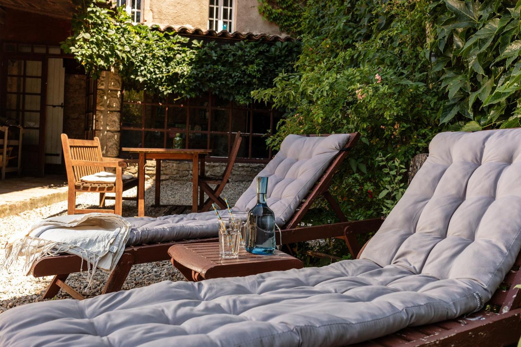 Bed and Breakfast Le Barry Du Grand Chemin Le Caylar Exterior foto