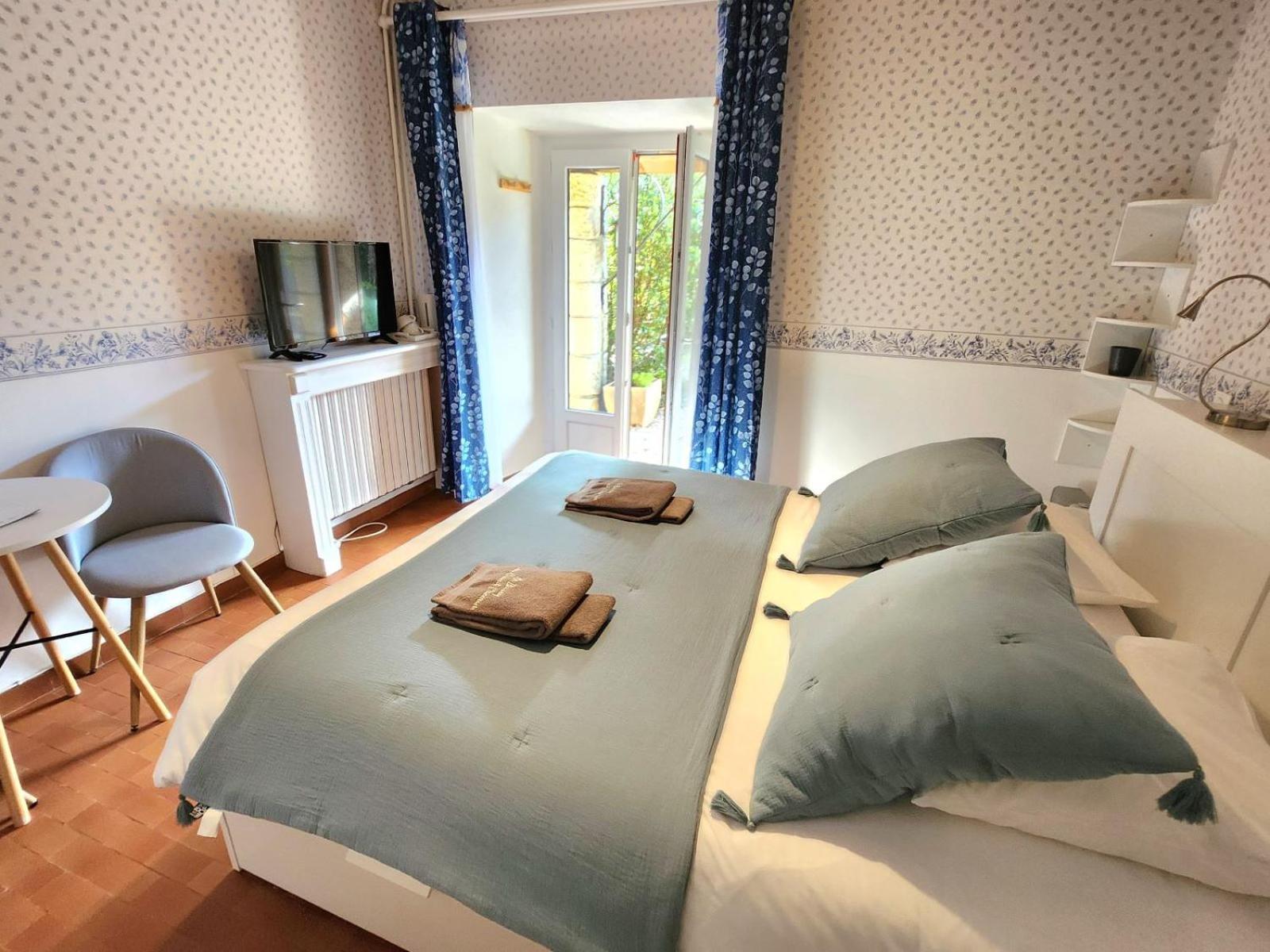 Bed and Breakfast Le Barry Du Grand Chemin Le Caylar Exterior foto